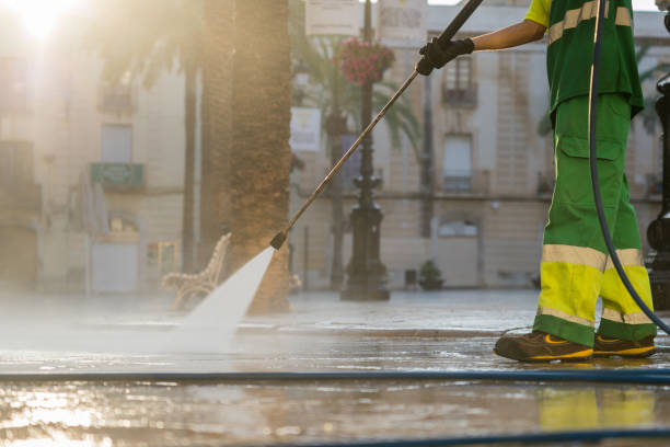 Best Pool Deck Cleaning  in San Antonio, FL